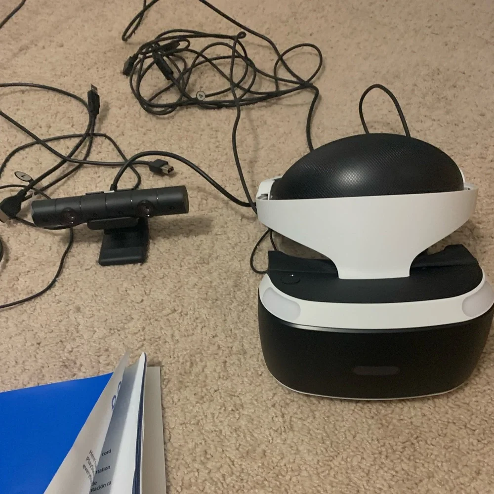 PLAYSTATION VR HEADSET